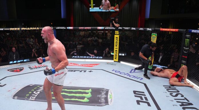 Serghei Spivac îl submite pe Marcin Tybura și va urca în clasamentul categoriei Heavyweight! (VIDEO) Moldoveanul Serghei Spivac a reușit să-și ia revanșa în dauna polonezului Marcin Tybura printr-un armbar în chiar prima rundă a confruntării lor.