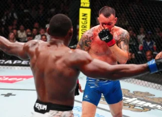 Joaquin Buckley l-a învins pe Colby Covington într-un meci oprit de doctori! Joaquin Buckley l-a învins pe Colby Covington într-un meci oprit de doctori!