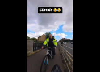VIDEO. Bătaie între doi bicicliști! VIDEO. Bătaie între doi bicicliști!