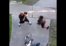 VIDEO. Bătaie începută cu o lovitură sub centură! VIDEO. Bătaie începută cu o lovitură sub centură!