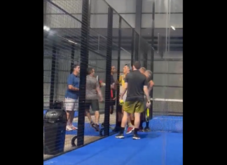 VIDEO. Așa arată o bătaie între bărbați pe terenul de Padel Ball! VIDEO. Așa arată o bătaie între bărbați pe terenul de Padel Ball!