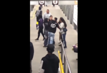 VIDEO. A folosit lovitura „spartană” și i-a întins pe toți pe peron! VIDEO. A folosit lovitura "spartană" și i-a întins pe toți pe peron!