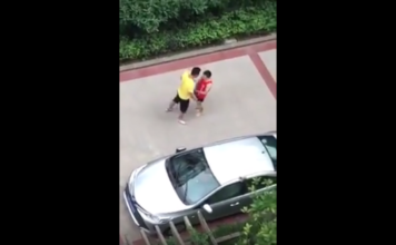 VIDEO. A atacat un bărbat mai mic și și-a luat un knockout de zile mari! VIDEO. A atacat un bărbat mai mic și și-a luat un knockout de zile mari!