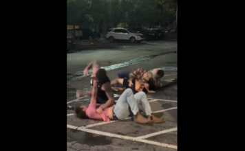Bătaie de grup într-o parcare! (VIDEO) Bătaie de grup într-o parcare! (VIDEO)