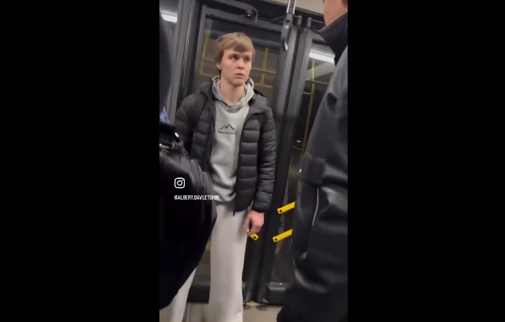 VIDEO. Dacă cineva se apropie de fața ta amenințător, ce faci? 