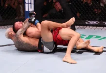 Charles Oliveira a învins l-a el acasă și a băgat publicul în delir! (VIDEO) Charles Oliveira a învins l-a el acasă și a băgat publicul în delir! (VIDEO)