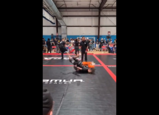 VIDEO. S-a făcut singur knockout într-un meci de BJJ! VIDEO. S-a făcut singur knockout într-un meci de BJJ!