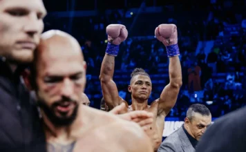 Andrew Tate a fost învins în mod categoric de boxerul influencer Chase Demoor! (VIDEO) Andrew Tate a fost învins în mod categoric de boxerul influencer Chase Demoor! (VIDEO)
