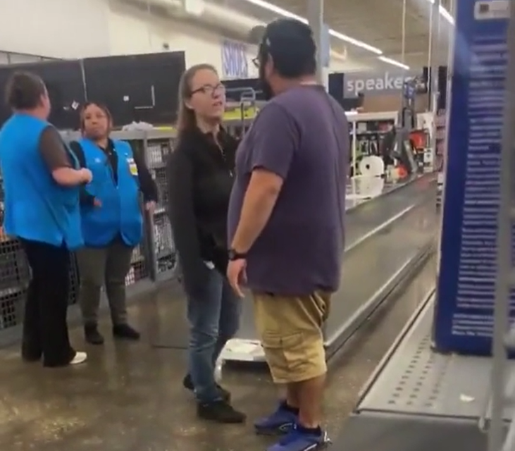 VIDEO. Unii oameni au impresia că mărimea nu contează când vine vorba de bătaie!