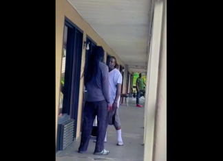 VIDEO. Probabil va face pușcărie după această bătaie… VIDEO. Probabil va face pușcărie după această bătaie…