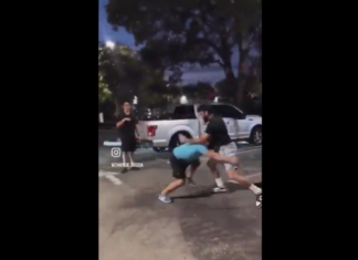 VIDEO. Ce se întâmplă când un tip provoacă un luptător de MMA la bătaie? VIDEO. Ce se întâmplă când un tip provoacă un luptător de MMA la bătaie?