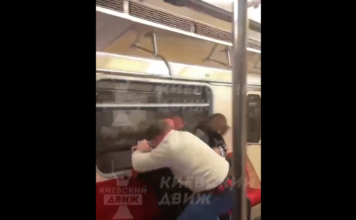 VIDEO. De ce nu e bine să intervii într-o bătaie la metrou? VIDEO. De ce nu e bine să intervii într-o bătaie la metrou?