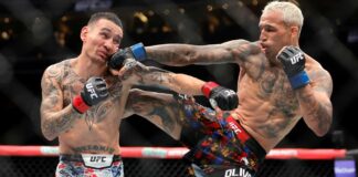 UFC 326: Charles Oliveira îl învinge pe Max Holloway și devine noul BMF din UFC! (VIDEO) UFC 326: Charles Oliveira îl învinge pe Max Holloway și devine noul BMF din UFC! (VIDEO)