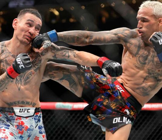 UFC 326: Charles Oliveira îl învinge pe Max Holloway și devine noul BMF din UFC! (VIDEO) UFC 326: Charles Oliveira îl învinge pe Max Holloway și devine noul BMF din UFC! (VIDEO)