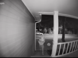 VIDEO. Tu ce ai face dacă ai prinde un hoț că încearcă să-ți spargă casa? VIDEO. Tu ce ai face dacă ai prinde un hoț că încearcă să-ți spargă casa?