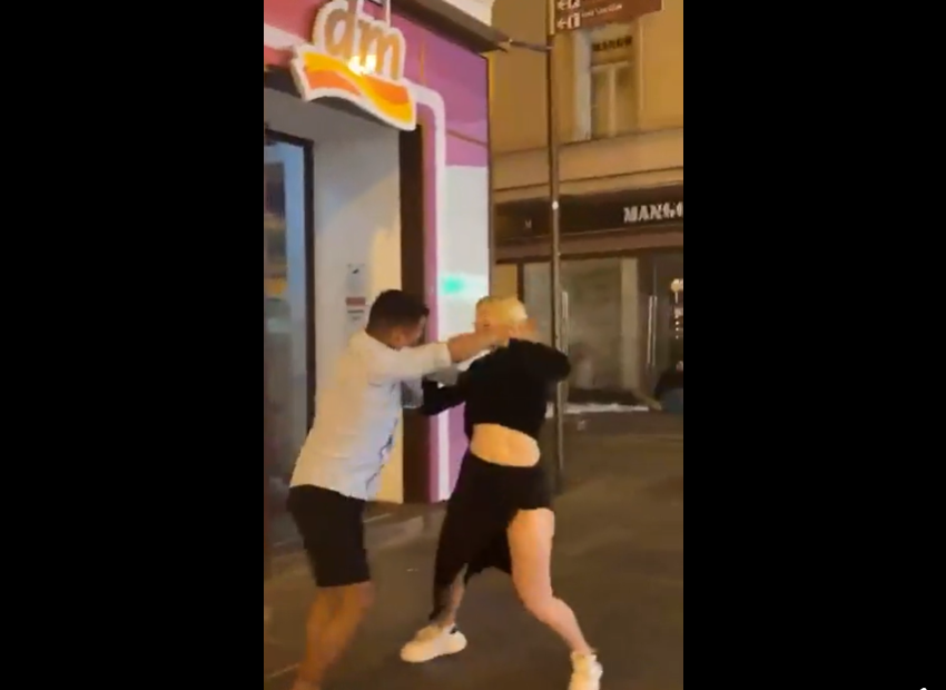 VIDEO. A atins o femeie pe stradă și aceasta a ripostat imediat!