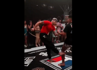 VIDEO. O accidentare oribilă în cadrul Campionatului de Lovit cu Piciorul! VIDEO. O accidentare oribilă în cadrul Campionatului de Lovit cu Piciorul!