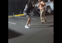 VIDEO. I-a dat un șut în cap și l-a lăsat lat! VIDEO. I-a dat un șut în cap și l-a lăsat lat!