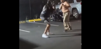 VIDEO. I-a dat un șut în cap și l-a lăsat lat! VIDEO. I-a dat un șut în cap și l-a lăsat lat!