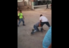 VIDEO. Și-a bătut colegul de șantier și l-a lăsat lat în nisip! VIDEO. Și-a bătut colegul de șantier și l-a lăsat lat în nisip!