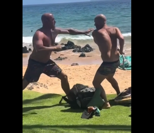 VIDEO. O luptă la plajă care s-a terminat înainte de a începe! VIDEO. O luptă la plajă care s-a terminat înainte de a începe!