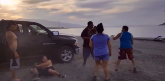 VIDEO. Avea impresia că poate să bată toată plajă, dar a fost pus rapid la punct! VIDEO. Avea impresia că poate să bată toată plajă, dar a fost pus rapid la punct!
