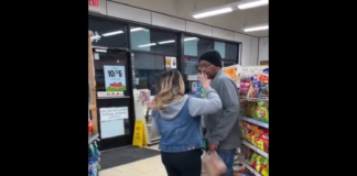VIDEO. De ce au impresia unii oameni că pot lovi pe cineva fără ca persoana respectivă să dea înapoi? VIDEO. De ce au impresia unii oameni că pot lovi pe cineva fără ca persoana respectivă să dea înapoi?