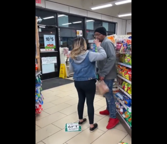 VIDEO. De ce au impresia unii oameni că pot lovi pe cineva fără ca persoana respectivă să dea înapoi? VIDEO. De ce au impresia unii oameni că pot lovi pe cineva fără ca persoana respectivă să dea înapoi?