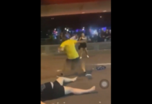 VIDEO. I-a făcut knockout pe amândoi cu aceeași lovitură! VIDEO. I-a făcut knockout pe amândoi cu aceeași lovitură!