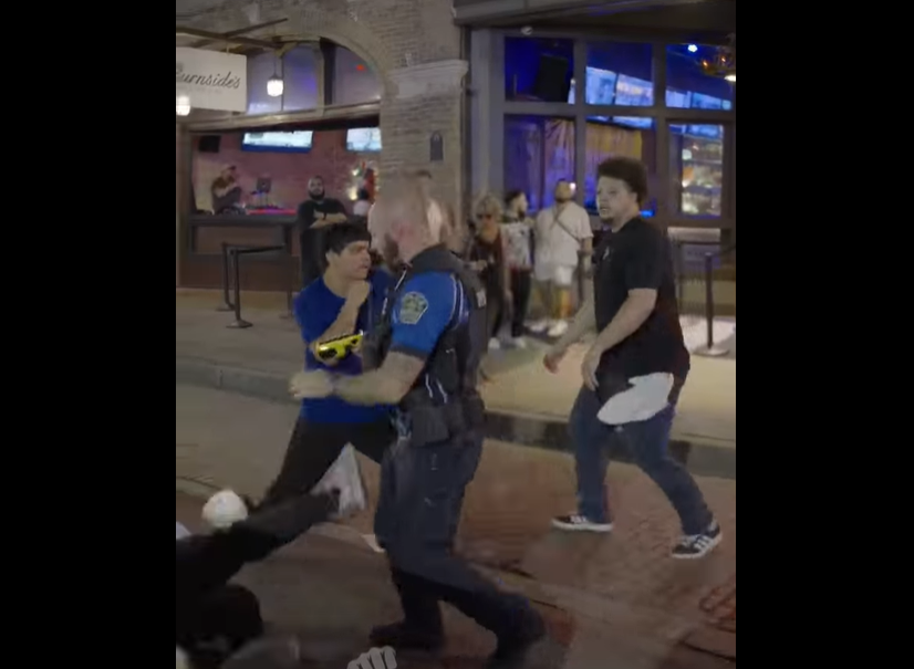VIDEO. Bătaie de stradă oprită într-un mod exemplar de poliție!